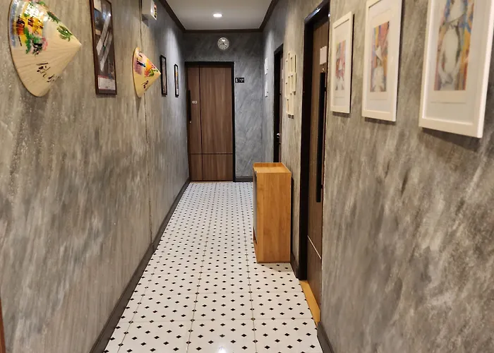Guest house The Travellers House - Pet Friendly Bangkok